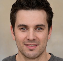 Leo Poirier, Head Curator